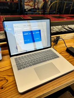 2024 MICROSOFT SURFACE LAPTOP STUDIO 2 | RTX 4050 | I7 | 1TB | 32GB | PLATINUM