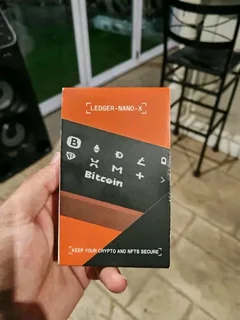 Ledger Nano X Cryptocurrency Hardware Wallet