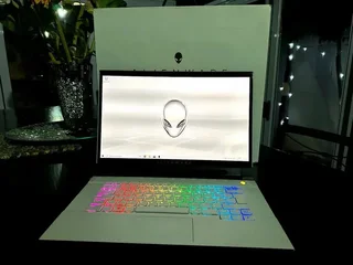 Rare Monster Alienware M15 | 4K Display | i9-9980HK | 2TB NVMe | RTX 2080