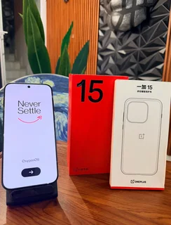 2025 ONEPLUS 15 Global Edition | 256GB | 12GB RAM | Infinite Black