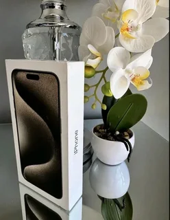 2024 Apple iPhone 15 Pro Max 1TB Natural Titanium