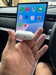 Apple AirPods Pro (2nd generation) with MagSafe Case