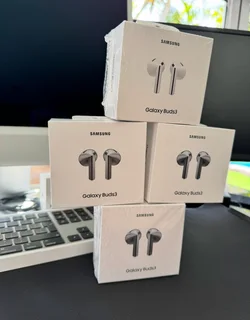 2024 Sealed Samsung Galaxy Buds3 - Silver And White