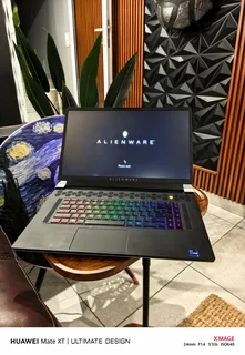 Monster Alienware x17 R2 – i9 | 32GB RAM | RTX 3080TI | 2TB NVMe | Gaming Beast