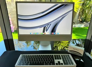 Apple 24-inch iMac with Apple M1 chip with 8 core CPU and 8 core GPU 512GB – Silver