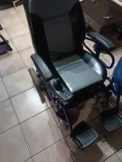 Electric Wheel Chair 5 speed reclining.