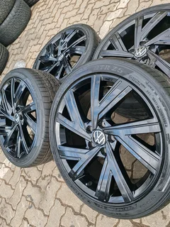 18&#34; Oem Mk8 Gti Rims with Tyres