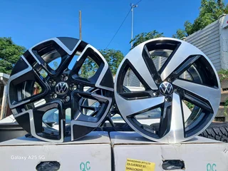 Wicked November Sale 17" Vw Miltons & Tiguan Reps Reduced