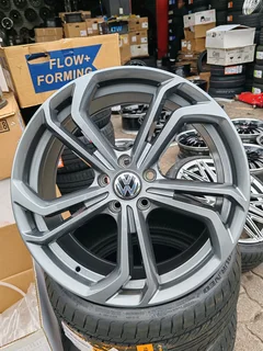 WICKED OFFER 19&#34; Vw/Audi Reps REDUCED