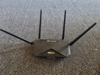 Totolink AC1200 wireless dual band gigabit router. Model A3002RU