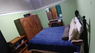 Lovely comfortable bedroom for single person