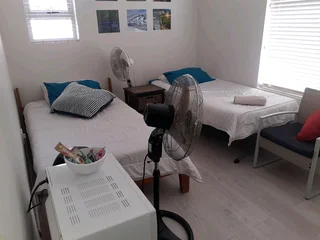 Morries PlaceInTown Guest House