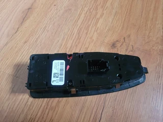 F30 Driver side window switch