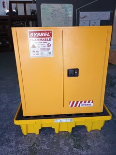 Sysbel Flammables, Liquid and Chemicals Storage Cabinet 114Ltr with a Spillage Pallet
