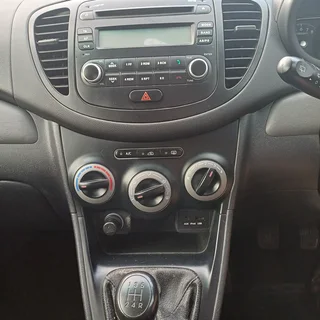 2013 Hyundai i10 1.25 GLS Fluid 5 Speed (Only 163900km)(Facelift)