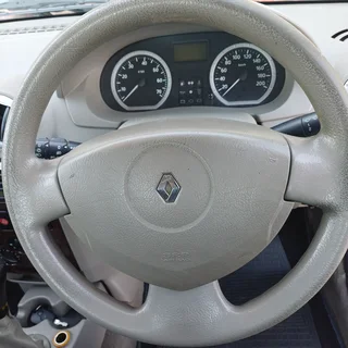 2011 Renault Logan 1.6i 5 Speed ( Roadworthy certificate included)