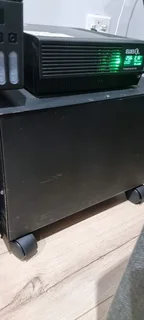 1440w 2400va Ellies inverter with 2 batteries inside trolley casing