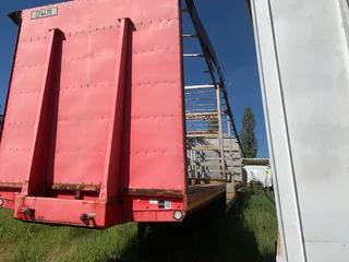 2010 Afrit Tri axle coke trailer