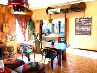 1 DECEMBER-Private lockable room with linen, fibre, pool, garden, braai, pub with games, parking bay