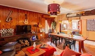 NOW-Private lockable furnished room in secure Young Professional houseshare in Randburg -all incl