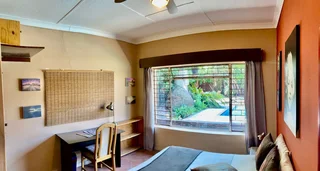 NOW-Private furnished lockable room with linen, 200mbps fibre pool garden braai pub, games, parking