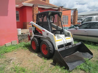 BOBCAT S130 SKIDSTEER IN EXCELLENT CONDITION