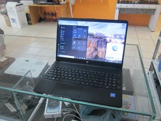Hp 15-dw300ni Laptop With Charger 4gb 500gb Hdd In Good Condition