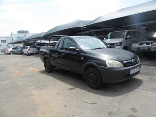 2011 CHEVROLET CORSA 1.4 A/C UTILITY BAKKIE IN GOOD CONDITION