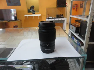 Nikon  Nikkor Z 24-200mm F/4-6.3 Vr Lens In Excellent Mint Condition
