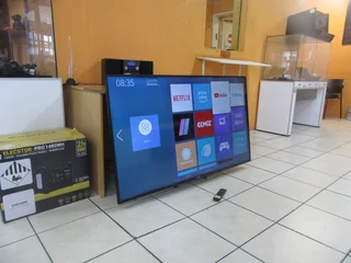 Hisense 58  4k Smart Led Tv With Remote Control In Excellent Condition