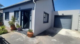 House - Ad Posted By Maria Du Toit