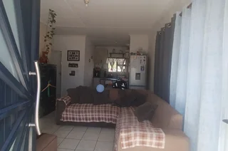 HOUSE - Ad posted by Maria Du Toit