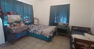 HOUSE - Ad posted by Maria Du Toit