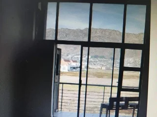 FLAT - Ad posted by Maria Du Toit