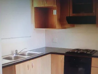 FLAT - Ad posted by Maria Du Toit