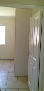 FLAT - Ad posted by Maria Du Toit