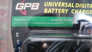 Fuji Universal camera charger