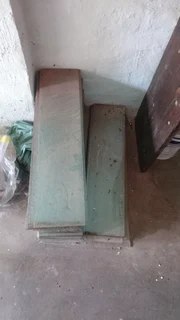 Louvre windows, glass panes and mechanisms