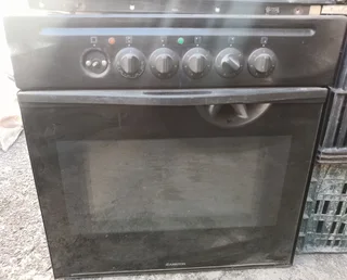 Ariston Oven and 4 Plate Solid Hob