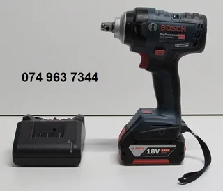 Bosch Professional GDS18V-400 Cordless Lithium Ion Impact Wrench Set