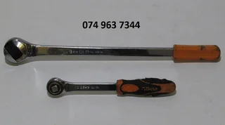 Beta Tools 3/4&#34; and 1/2&#34; Drive Reversible Ratchets