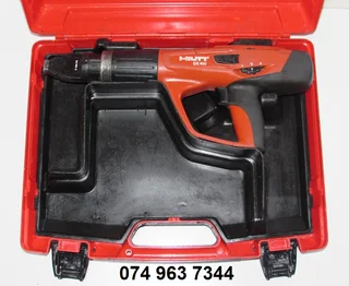 Hilti Powder-Actuated Tool / Concrete Nail Gun DX 460 F8 in Carry Case