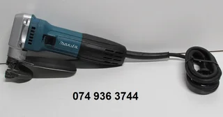 Makita JS1602 Industrial Electric Sheet Metal Shear / Nibbler