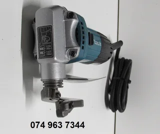 Makita JS1602 Industrial Electric Sheet Metal Shear / Nibbler