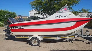 Invader Cat 5M 2 x 60 Yamaha trim and tilt