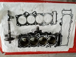 YAMAHA R1 big bang engine covers