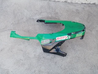 HONDA CBR 1000 RR bull nose OEM  tank cover