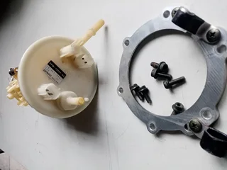 YAMAHA R1 spares [5vy model 04-06]