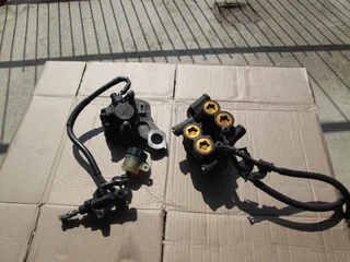 YAMAHA R1 spares [5vy model 04-06]