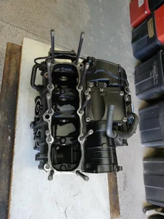 YAMAHA R1 engine casings [2004 to 2008 models 5vy 4c8]
